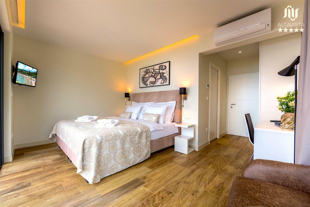 Villa Altavista - Seaview & Relax With Heated Pool & Minigolf Opatija Exterior foto